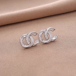 Dolce placcato oro 18 carati Designer di marca di lusso Lettere Stud Clip Catena Geometrica Donne famose Argento 925 Cristallo strass Orecchino Festa di nozze Jewerlry 2 colori