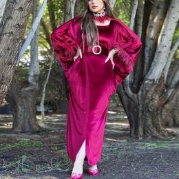 Nya Mellanöstern Arabiska Dubai Prom -klänningar Kaftan Long Velvet Feather Aso Ebi Evening Party Gowns Party Wear Custom Made Made
