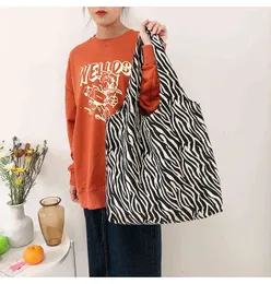 Zakupy S Hot Sprzedaj Nowy Zebra Wzór Casual Tote Duża Pojemność Płótno Dla Kobiet Panie Ramię Shopper Bag Bolsa Mujer 220310