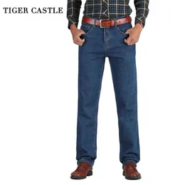 2021 Men Cotton Straight Classic Jeans Spring Autumn Male Denim Pants Overalls Designer Men Jeans High Quality Size 28-46 G0104