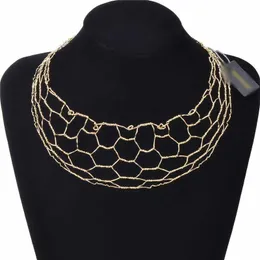 Legering bib krage guld choker halsband uttalande ihåliga halsband armband för kvinnor party tillbehör mode smycken set