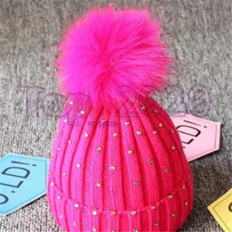 Högkvalitativ vinterbarn Big Ball Wool Cap Sticking Cap Point Drill Baby Hat Baby Pullover Caps High Quality