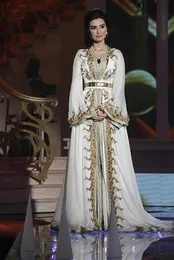 Elegant Moroccan Kaftan Long Poet Sleeve Evening Dresses Gold Embroidery Lace V-Neck Dubai Arabic Muslim Formal Occasion Prom Party Gown