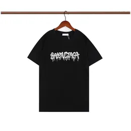 2022 Ny sommardesigner Mens T-shirt Korta ärmar Modeord Black Classic Style Pekad B T-tröja Män Tee Rund Neck Fashion Top Tshirt 55555