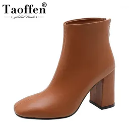 Taoffen Women Plus Tamanho 33-45 Novo escritório de chegada, botas de tornozelo de inverno de inverno quente diariamente botas curtas saltos altos sapatos1