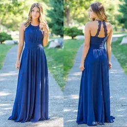 2022 Royal Blue Chiffon Beach Garden Bridesmaid Dresses Halter Neck Sexy Open Back Country Bridesmaids Wedding Gästklänningar BM0144