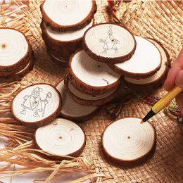 Julprydnader Trä DIY Små träskivor Cirklar Målning Runda Tallskivor med hål Jutes Party Supplies 6cm-7cm WB3072