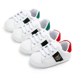 Sapatos para meninas para meninas sapatos macios primavera bebê tênis tênis brancos sapatos recém -nascidos Primeiro Walker