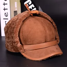 Ry981 Luxo Homem de Inverno Couro Real Couro Cabra de Lã Cabra Um Bomber Hats Masculino Fleece Caps Quente Brown / Escuro Azul Motocycle Bonnet Y200110