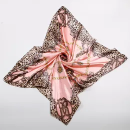 Kvinnors Rosa Scarf 35 "x35" Leopard Chain Print Hijab Bandana Imitate Silk Satin Fashion Square Kerchief Scarves 90x90cm