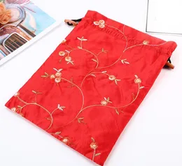 2022 Nya 30pcs Broderi Frukt Travel Sko Förvaring Ficka Satin Cloth Drawstring Large Gift Pouch Lavendel Spice Tea Candy Packaging Bag