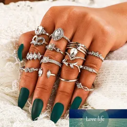 Nowy 15 sztuk / zestaw Boho Drop Crystal Leaves Hollow Heart Ring Set Fashion Flower Vine Gemotric Finger Pierścionki Biżuteria