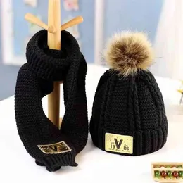 Two-piece scarf children's autumn/winter woollen boys and girls' thermal baby hooded hat tide