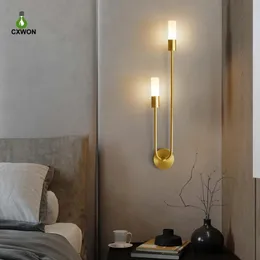 Nowoczesny kinkiet ścienny nordycka mosiężna lampa ścienna do sypialni łóżka do czytania korytarza do domu domowe oświetlenie dekoracji wewnętrznej