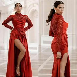 Abito da ballo rosso musulmano Perline Paillettes Collo alto Abiti da sera su misura Maniche lunghe Abito da festa formale con spacco alto sexy robe de soiree