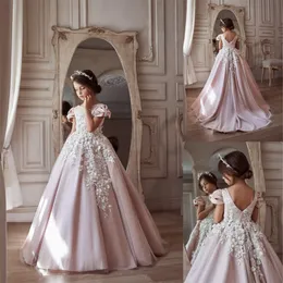 Słodkie Różowe Kwiat Dziewczyny Sukienki 3D Kwiatowy Appliqued Koronki Koraliki Pierwsza Komunia Dress Princess Krótkie Rękawy Niestandardowe Made Kids Pagewan