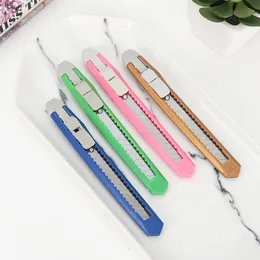 Candy Colors Mini Utility Knife Multifunction Art Cutter Students Paper Snap Off Retractable Razor Blade Knife Stationery Color Random WB318