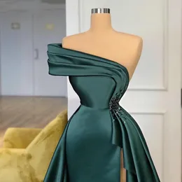 2021 New Long Dark Green Satin Evening Dresses Wear Elegant Ruched Crystal Beads Split One Shoulder Evening Gowns Formal Women Pro2685