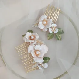 Gold Floral Bridal Combs Pins Leaf Pearls Kobiety Akcesoria Ręczne Przewodowe Ślubne Włosy Pismo Pography Modeling Biżuteria