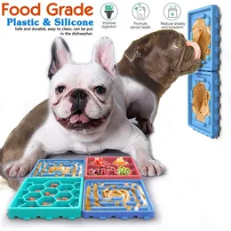 Pet Gatti Alimentazione Cani Ciotole Cani 4 pz Puzzle Ciotole Mangiare Feeder Anti-Slip Leccare Mat Animali domestici di alta qualità Ciotole per uso alimentare NUOVO Y200922