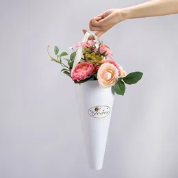 Pink White Paper Flower Packing Boxes Carry Handbag Portable Bouquet Bag with Handles for Wedding Party Decoration