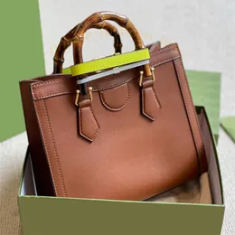 2022 Luxury Designers Lady belt Slub cowhide Tote Letter Purses Zipper Cover Coin Fashion Quilting Clutch Bags Handbags classic bags Interior Compartment Underarm