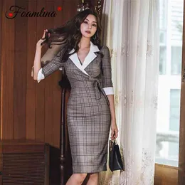 Eleganta kvinnor Koreanska OL Fashion Work Pencil Dress Notched Collar 3/4 Ärm Plaid Print Bow Slips Midi Office 210603