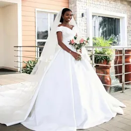 New Fashion Cheap Simple African Plus Size A Line Wedding Dresses Nigerian Satin Pleats Court Train Church Garden Wedding Dress Bridal Gowns