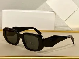 Diseñador Sunglass Mujer Anteojos Tonos al aire libre Marco de PC Moda Classic Lady Gafas de sol Espejos para mujer Gafas de sol de lujo Goggle