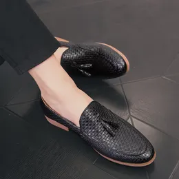 Tassels Mens Dress Buty Skórzane Mokasyny Mężczyźni Buty Oddychające Formalne Herren Ślub Schuhe Italienisch