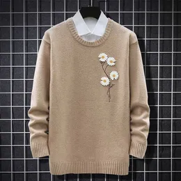 Mens Knitted Sweater Autumn Winter Men's Pullover Flower Decoration Jumper Casual Loose Soft Male Sweaters Daisy Embroidery 211014