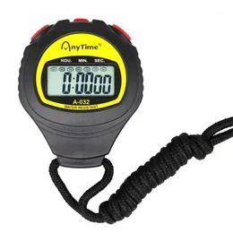 الملحقات متعددة الوظائف Digital LCD Sports Forptwatch Electronic Chronograph Timer Timer Watches تشغيل