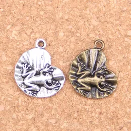 105st Antik silverpläterad bronspläterad groda på Lily Pad Charms Pendant DIY Halsband Armband Bangle Fynd 18 * 17mm