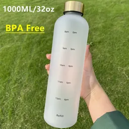 1L Water Bottle With Time Marker 32 OZ Motivational Reusable Fitness Sports Outdoors Travel Leakproof A Free Frosted Plastic 220217