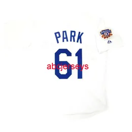 Genähtes individuelles Chan Ho Park 1997 Heimtrikot mit Jackie 50. Patch und Namensnummer. Baseball-Trikot