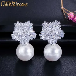 Ankunft Snow Flower Design Frauen Big Drop White Pearl Ohrringe mit Zirkonia Weihnachtsgeschenk CZ069 210714