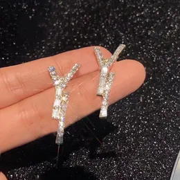 Fascino di alta qualità nuovo arrivo placcato oro 18 carati lettera stud lettere di lusso orecchini donne perla di cristallo strass festa di nozze accessori gioielli regalo