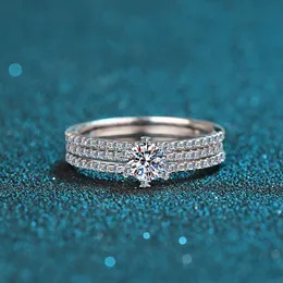 Pierścienie klastrowe przybycie genialne wycięte 0,5 MOSSANITE Zestaw 925 Srebrny okrągły geometryczny test diamentu w przeszłości pierścień dla kobiet