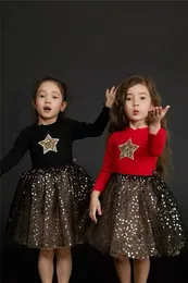 Retail Sequins Star Girls Dressess Fall Full Sleeve Glitter Tulle Princess för Baby Kläder 2-8T sk005 210610