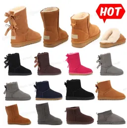 2023 New Australia Designer Women Womens Kids Australian Boot Winter Buttons Snow Boots Fur Furry الكلاسيكية القصيرة Bailey Bow Tall Tall Trnarn