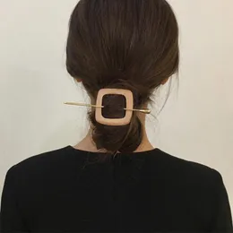 Hårklipp Barrettes Natural Wood Square Shape Stick 2021 Original Korean Simple Accessories Charmiga smycken Femme Bijoux Gift