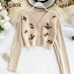 Gagaok Frauen Gestrickte Süße Mode Pullover Frühling Herbst Neue V-ausschnitt Volle Kurze Stickerei Floral Schlank Wilde Weibliche Strickjacken 201017