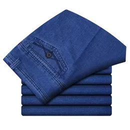 Rozmiar 30-45 Mężczyźni Dżinsy Klasyczne Mężczyzna Stretch Jeans Plus Size Baggy Proste Mężczyźni Dżinsowe Spodnie Bawełniane Niebieskie Dżinsy Mężczyźni 211008