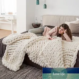 Fashion Hand Chunky Knitted Blanket Thick Yarn Wool-like Polyester Bulky Knitted Blankets Winter Soft Warm Throw Drop Shipping Factory price expert design Quality