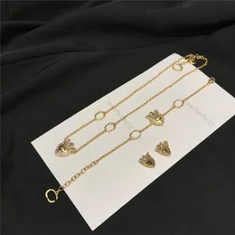 Carta Colar Coração de Cristal Padrão Brincos Personalizado Vintage Morango Forma Forma Pulseira Chic Gold Love Bangle Jóias