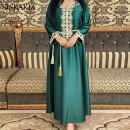 Siskia Maxi Abito di raso Maxi per donne Elegante ricamo etnico dorato Jalabiya musulmano Dubai arabo marocchino abito kaftan verde 210730