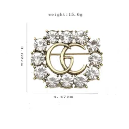 Design Gold Brand Luxurys Desinger Spilla Vintage da donna con strass di cristallo Doppia lettera Spille Spilla da abito Gioielli di moda Accessori per la decorazione di abbigliamento