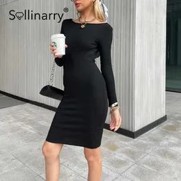 Sollinarry Elegancka łańcuch Solid Backless Kobiety Dzianiny Dress High Street Długie Rękawy Czarna Suknia Jesień Sexy Slim O-Neck Vestido 210709