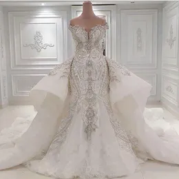 2021 Mermaid Crystal Luxury Bröllopsklänningar med Overskirts Lace Ruched Sparkle Rhinstone Bridal Gowns Dubai Vestidos de Novia Custom Made