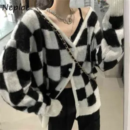 Nepleoe Loose Crazy Style Plaid Strump Kardigans Kvinnor V Neck Långärmad Single Breast Pull Femme Spring Sueter 210805